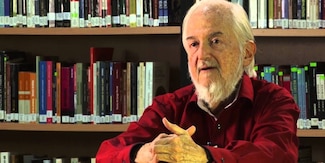 Fallece Daniel Divinsky, el editor argentino que llevó a Mafalda alrededor del mundo  