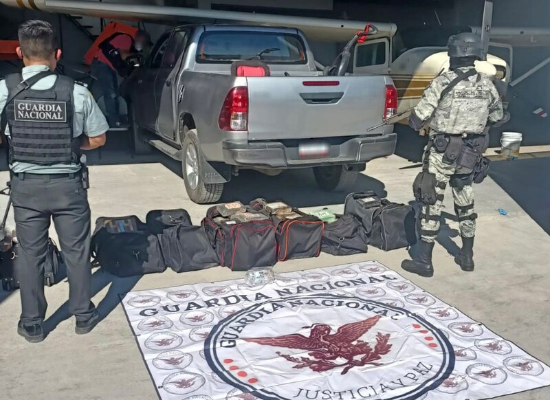 Guardia Nacional incauta droga en avioneta