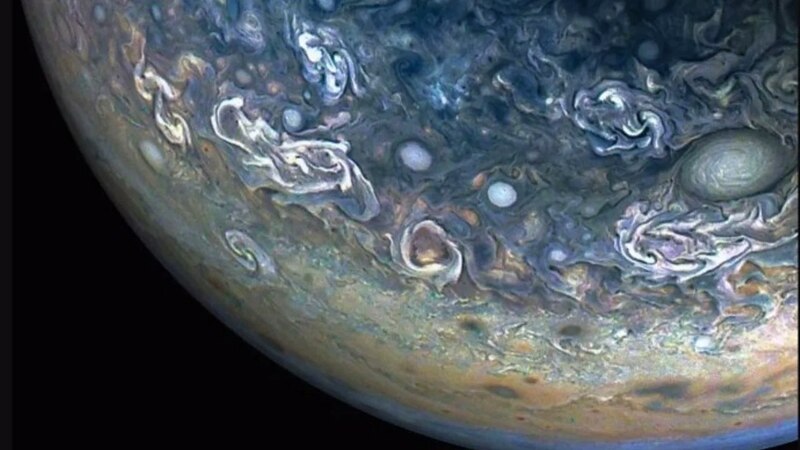 Una imagen de Júpiter tomada por la sonda espacial Juno