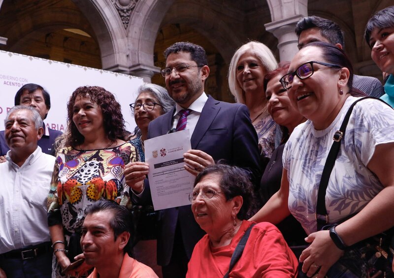 Entrega de apoyos a personas con discapacidad en la Ciudad de México