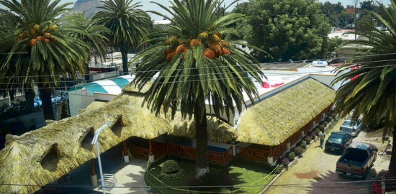 Hotel con techo de paja en México