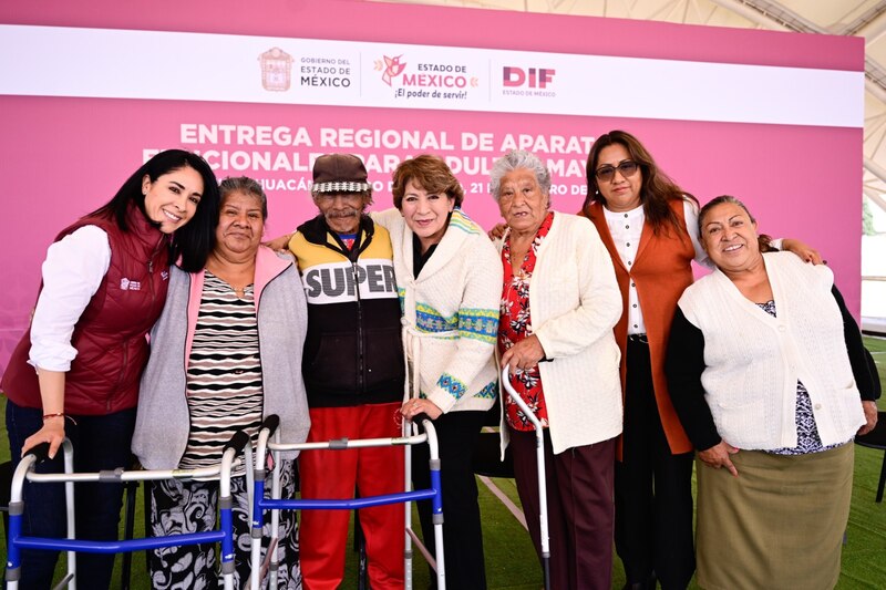 Entrega de aparatos funcionales a personas con discapacidad en el Estado de México
