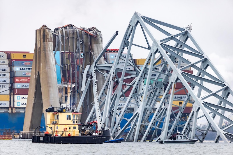 Rescate tras el colapso de un puente en Savannah