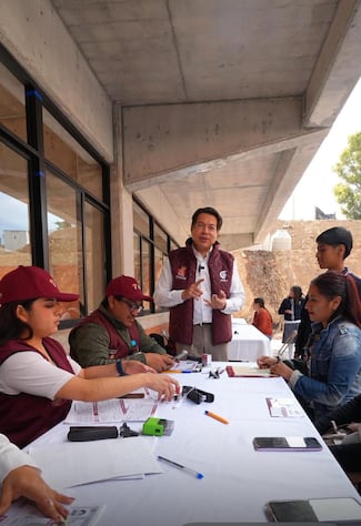 Mario Delgado: Plan Michoacán por la Paz beneficia a 892,639 estudiantes