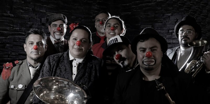 Payasos en una fiesta