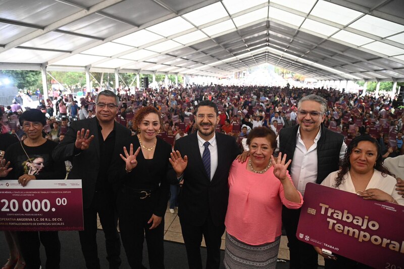 Title: Entrega de apoyos para el fortalecimiento de empresas sociales