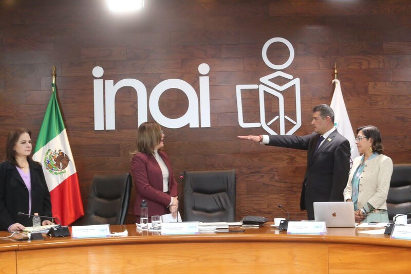 INAI sesiona de manera presencial