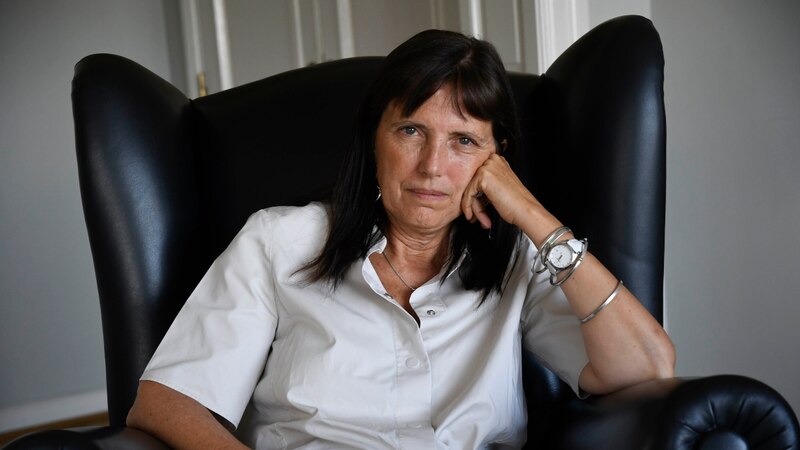 La doctora Ana María Polo, conocida por su programa de televisión "Caso Cerrado", es una abogada y jueza que ha dedicado su carrera a ayudar a las personas a resolver sus conflictos.
