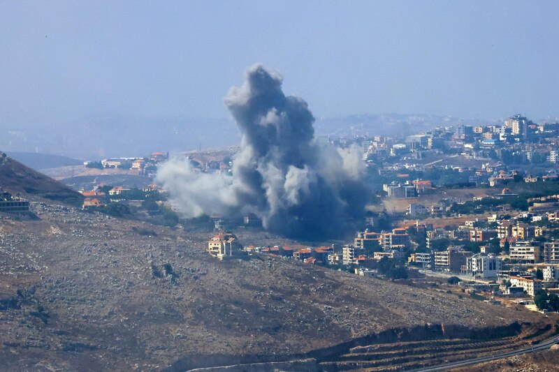 Ataque aéreo en Siria deja varios muertos y heridos