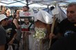 Exrehén mexicana de Hamás, cuyo novio sigue cautivo en Gaza, celebra boda simbólica en Tel Aviv 