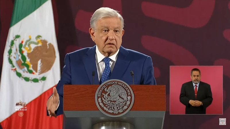 El presidente Andrés Manuel López Obrador da un discurso.