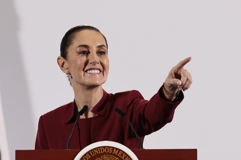 La presidenta de México Claudia Sheinbaum, participa este miércoles durante una rueda de prensa en Palacio Nacional de la Ciudad de México