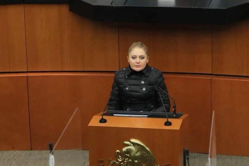 La diputada federal por Morena, Yeidckol Polevnsky, durante una sesión en el pleno de la Cámara de Diputados.