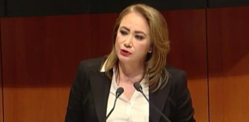 La senadora Lilly Téllez llama "pendejo" a AMLO