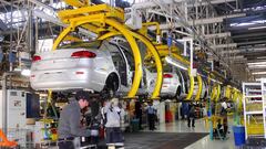 Automotrices en México absorberían aranceles antes que mudar su producción a otro país