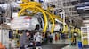 Automotrices en México absorberían aranceles antes que mudar su producción a otro país