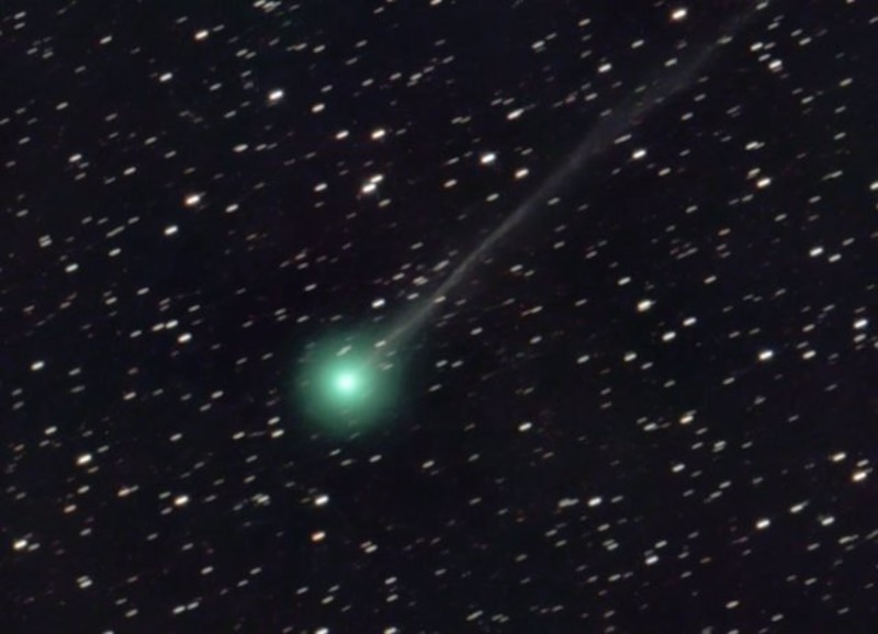 ¡Un cometa verde!