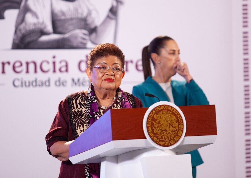 La Secretaria de Educación Pública, Leticia Ramírez, durante una conferencia de prensa en la Ciudad de México.