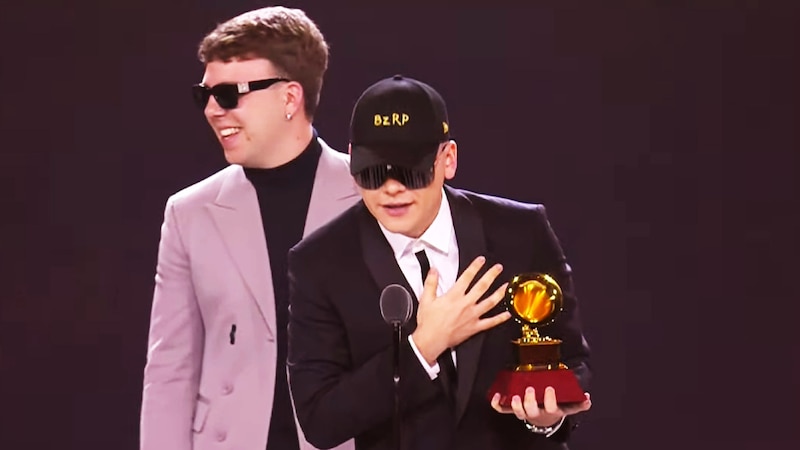 Bad Bunny y Rauw Alejandro en los Grammys 2023