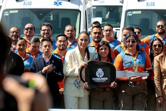 Gobernadora de Guanajuato entrega ambulancias y certificaciones de Calidad y de Sala de Lactancia