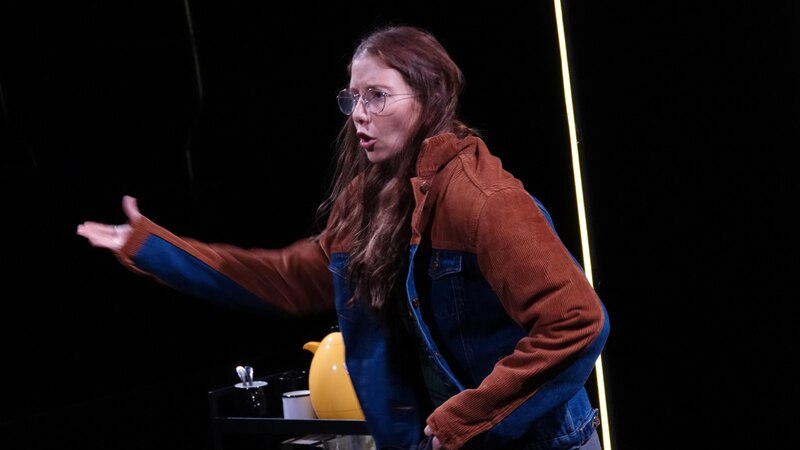 La mujer en la obra de teatro