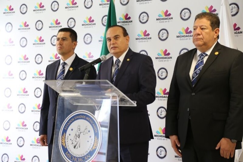 - Reunión de trabajo entre el gobernador de Michoacán, Silvano Aureoles Conejo, y el presidente del Supremo Tribunal de Justicia del Estado, Jorge Reséndiz García.