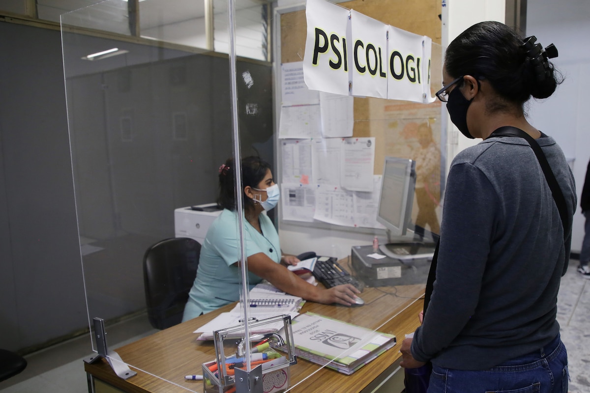 IMSS Amplía Acceso a Salud Mental: Psicólogos Ofrecen Apoyo Integral a Derechohabientes y Trabajadores