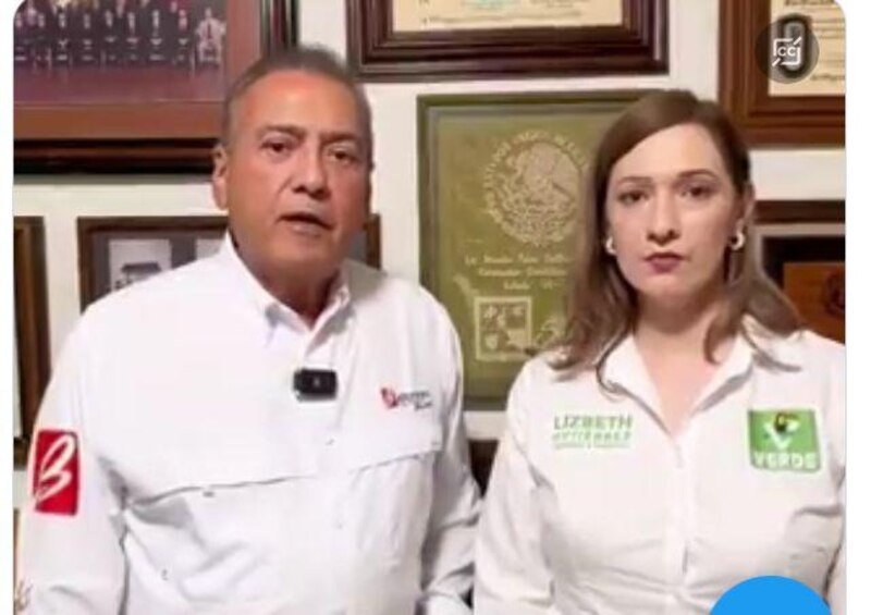 El diputado federal electo por Morena, Hamlet García Almaguer, y la diputada local electa por el mismo partido, Lizbeth Ogazón Nava, durante una entrevista.