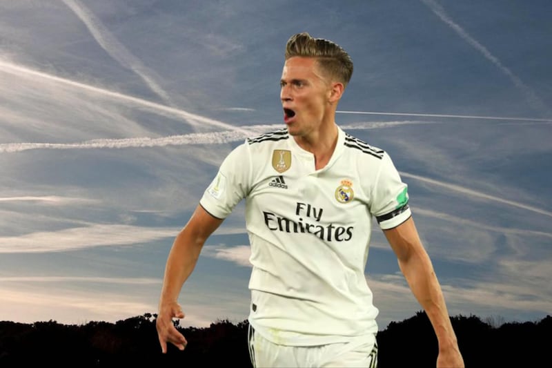El mediocampista Marcos Llorente sobre un fondo de cielo abierto