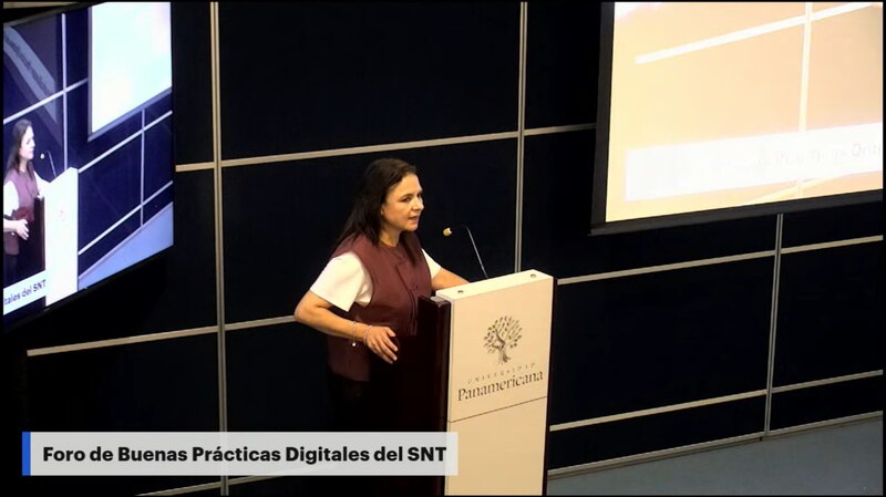 Norma Julieta en la inauguración del Foro Buenas Prácticas Digitales del Sistema Nacional de Transparencia, realizado en la Universidad Panamericana Campus Guadalajara.