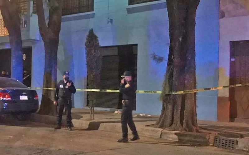 Policía en la escena del crimen
