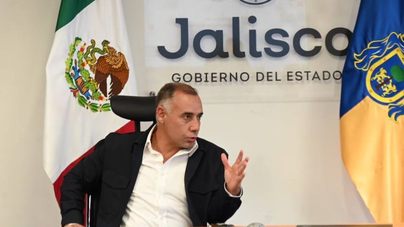 El gobernador de Jalisco, Enrique Alfaro, anuncia nuevas medidas para combatir la inseguridad en el estado.