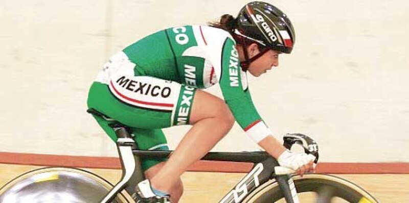Yareli Salazar, ciclista mexicana, gana medalla de oro en el Campeonato Mundial de Ciclismo de Pista 2023