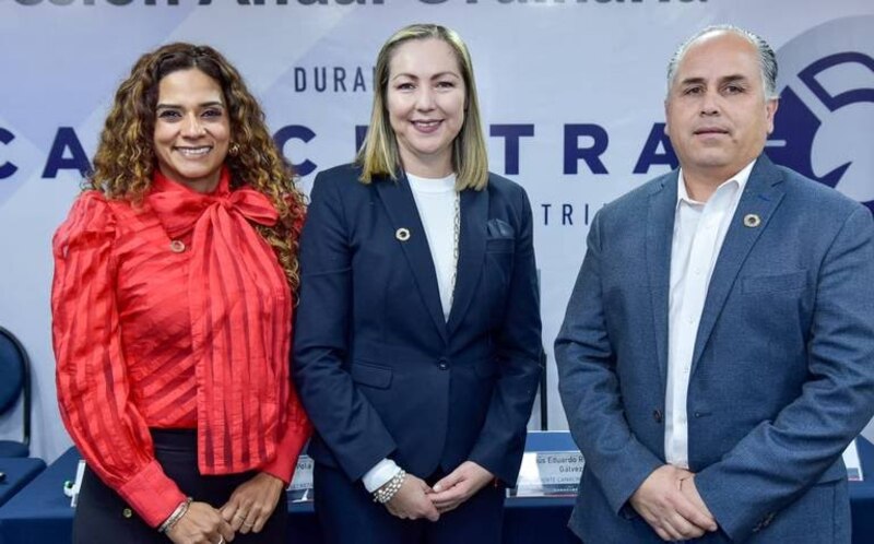 Entrega DIF Estatal apoyos a personas con discapacidad