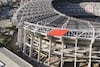 Remodelación del Estadio Azteca: ¿qué son las lonas naranjas que están colocando en el techo?