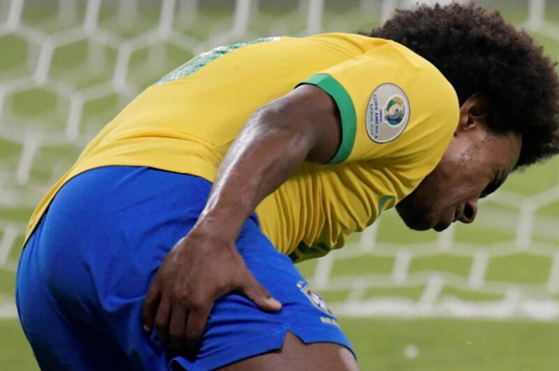 Neymar se lesiona en el partido contra Serbia