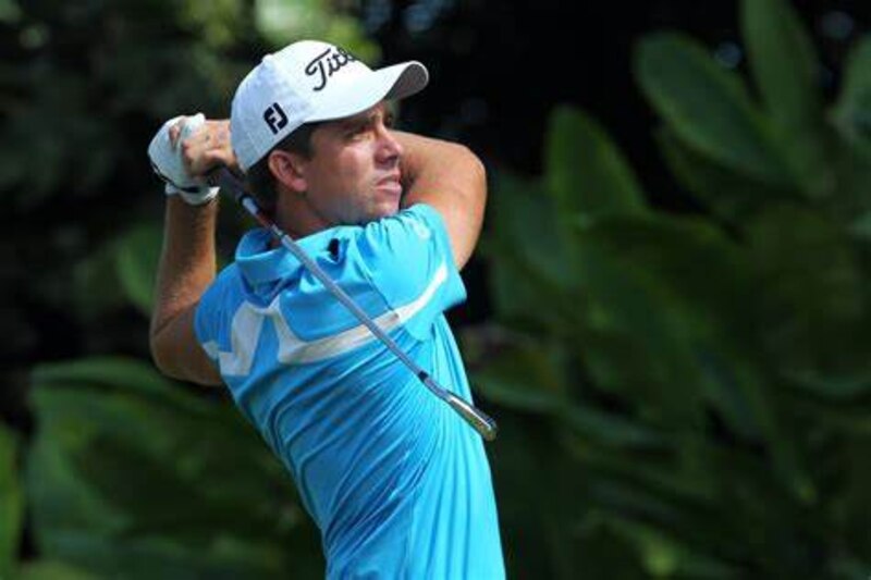 El golfista profesional Bubba Watson en acción durante un torneo.