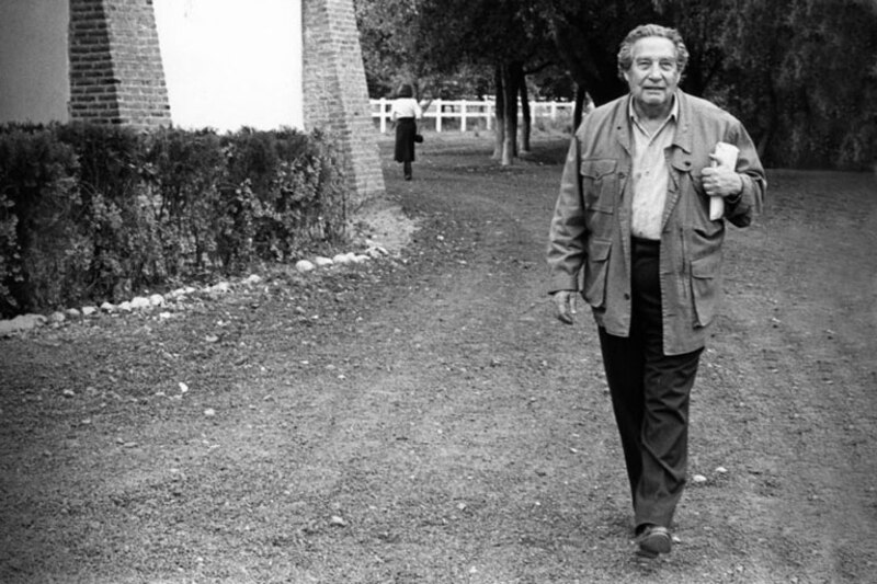 Octavio Paz, el poeta mexicano ganador del Premio Nobel de Literatura