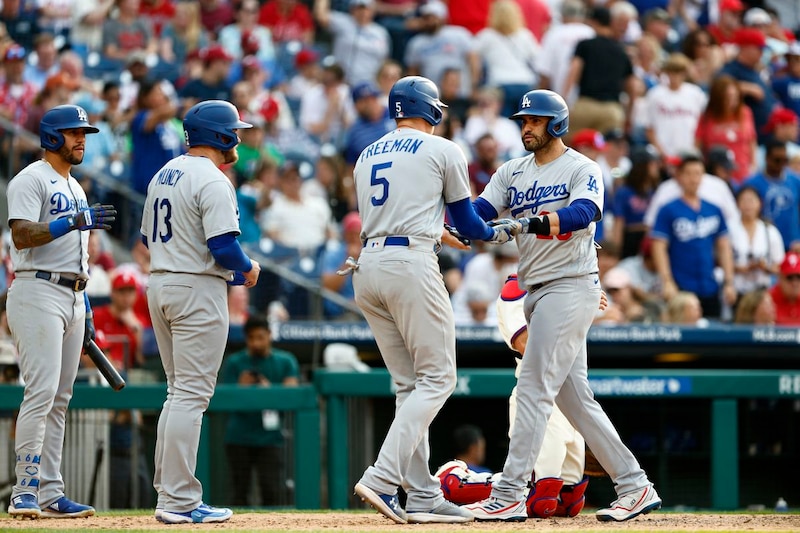 Los Dodgers celebran la victoria