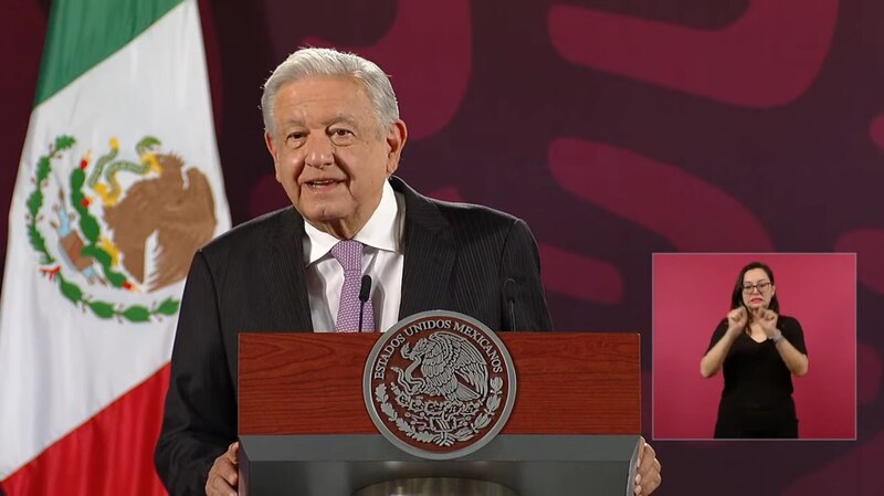 El presidente Andrés Manuel López Obrador da un discurso.