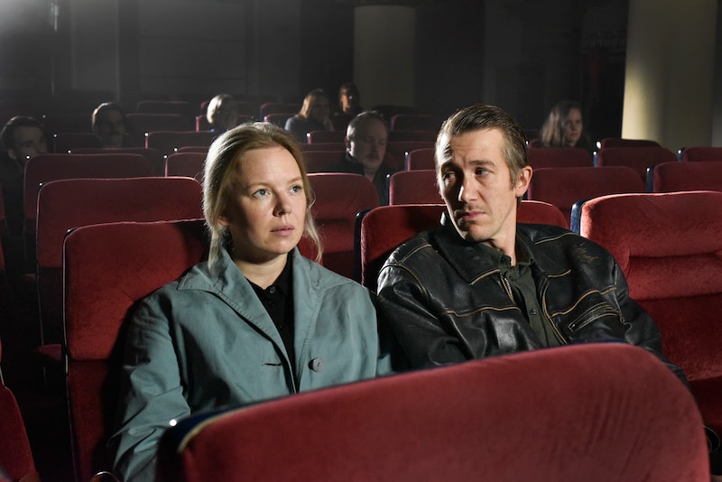 Una pareja en el cine