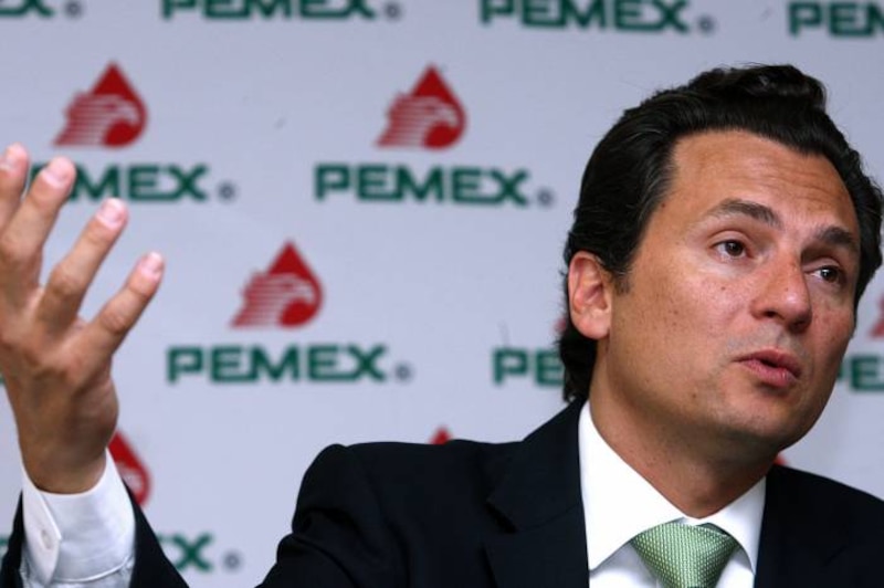 El director de Pemex, Emilio Lozoya, anuncia una nueva estrategia de producción