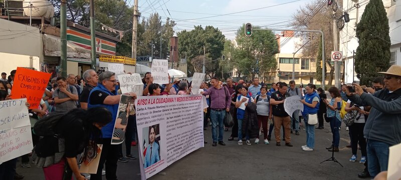 Protesta contra el director de Derechos Humanos de la CDMX