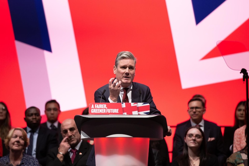 El líder del Partido Laborista, Keir Starmer, pronuncia un discurso en la conferencia del partido.