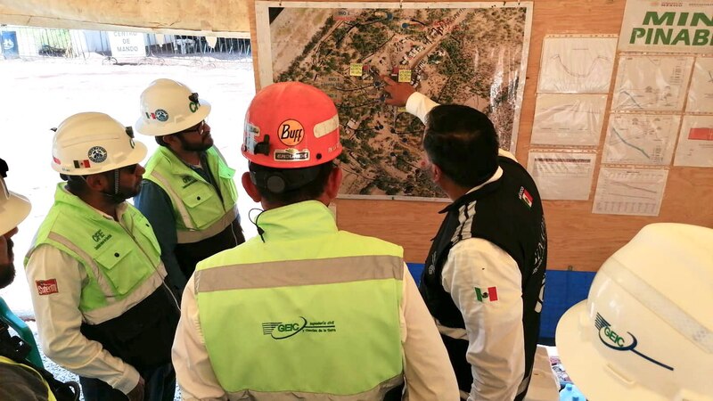 Ingenieros en una mina