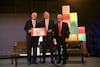 Recibe el economista Alberto Benegas Lynch el Premio a una vida por la Libertad q