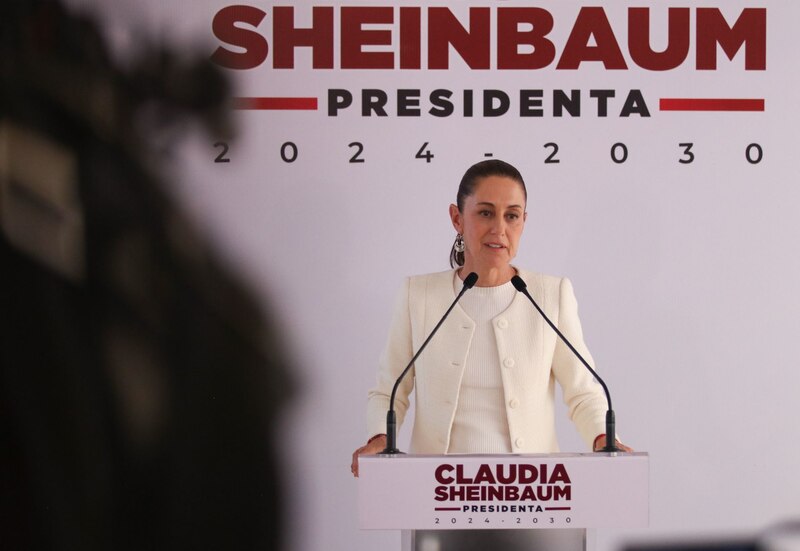 - La jefa de gobierno de la Ciudad de México, Claudia Sheinbaum, anunció su intención de ser candidata a la presidencia de México en 2024.