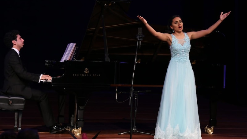 Cantante de ópera en concierto