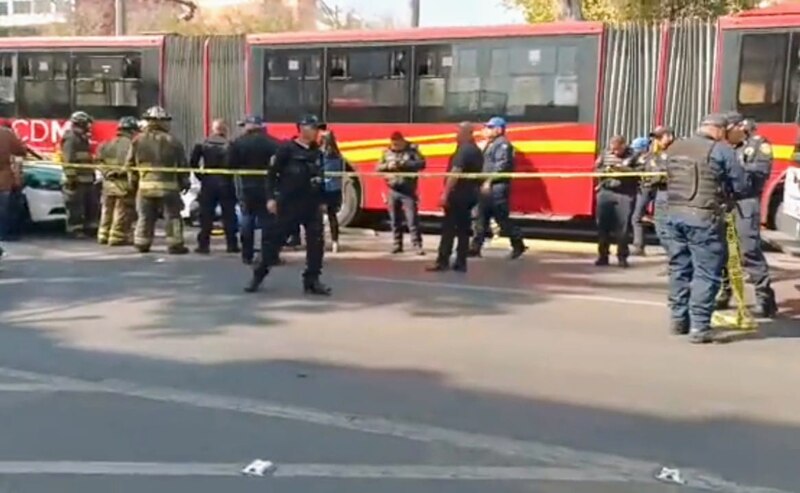Accidente de autobús en la Ciudad de México deja varios heridos