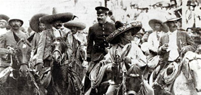 Emiliano Zapata y Francisco Villa entrando a la Ciudad de México
